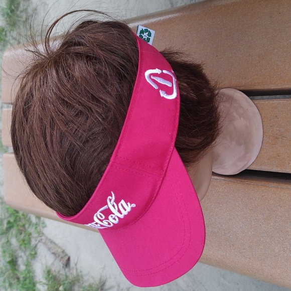 Coca Cola Refresh Recycle Re-use Embroidered Strapback Visor Red White - Picture 2 of 9